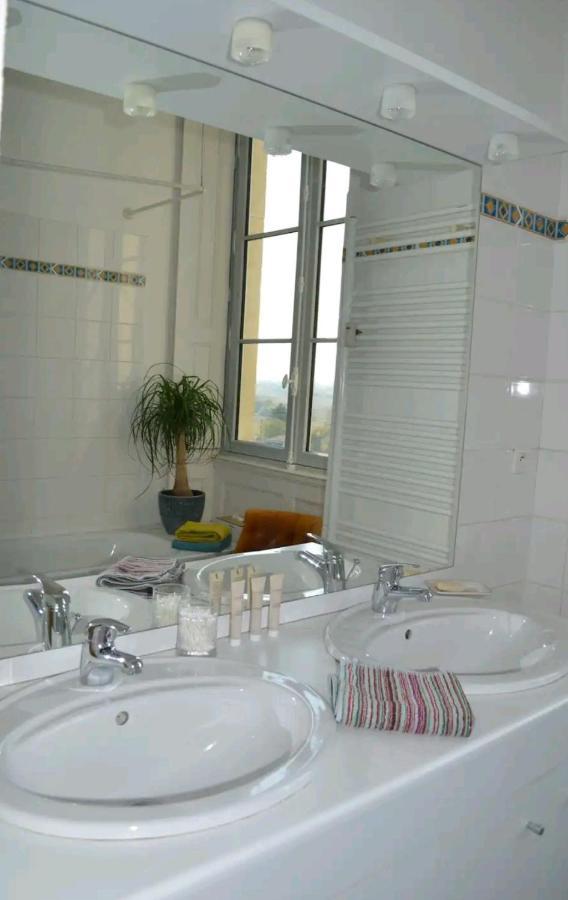 Appart'Chateau La Varenne Apartman Kültér fotó